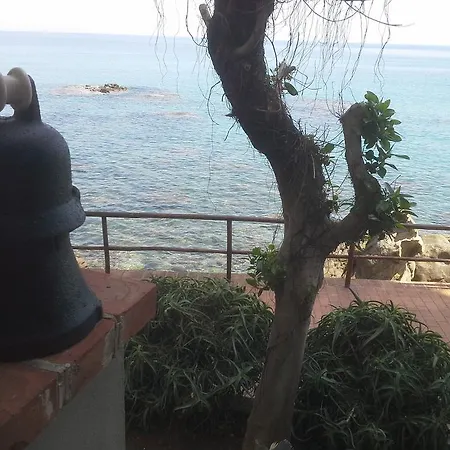Adamo On The Sea *
