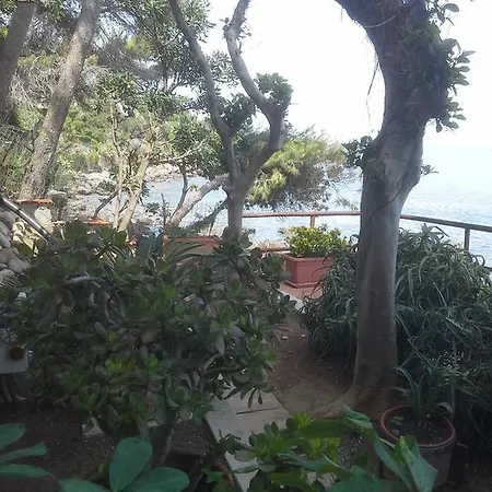 Adamo On The Sea Villa *