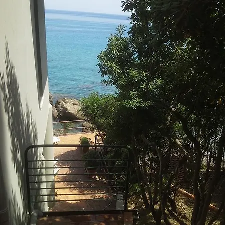 Adamo On The Sea Villa *